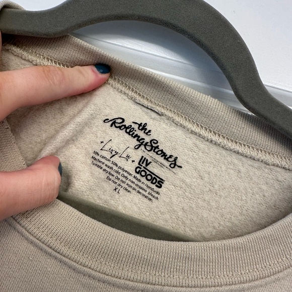 The Rolling Stones Oversized Graphic Sweatshirt - Picture 9 of 9